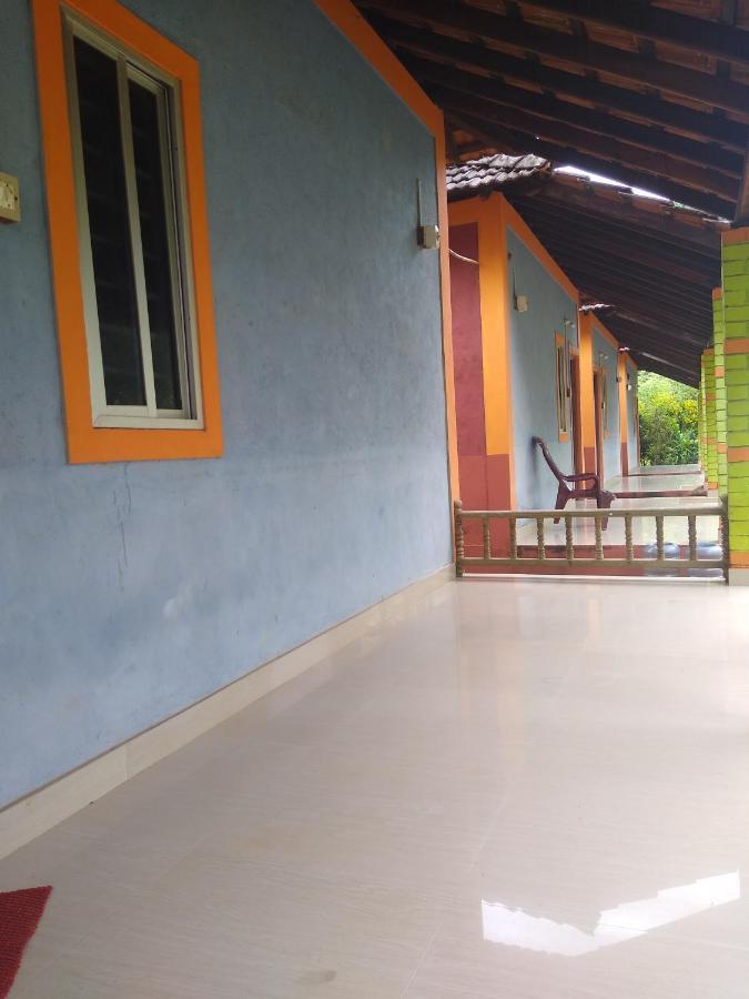 Gundappa Cafe Gokarna Kudle Beach エクステリア 写真