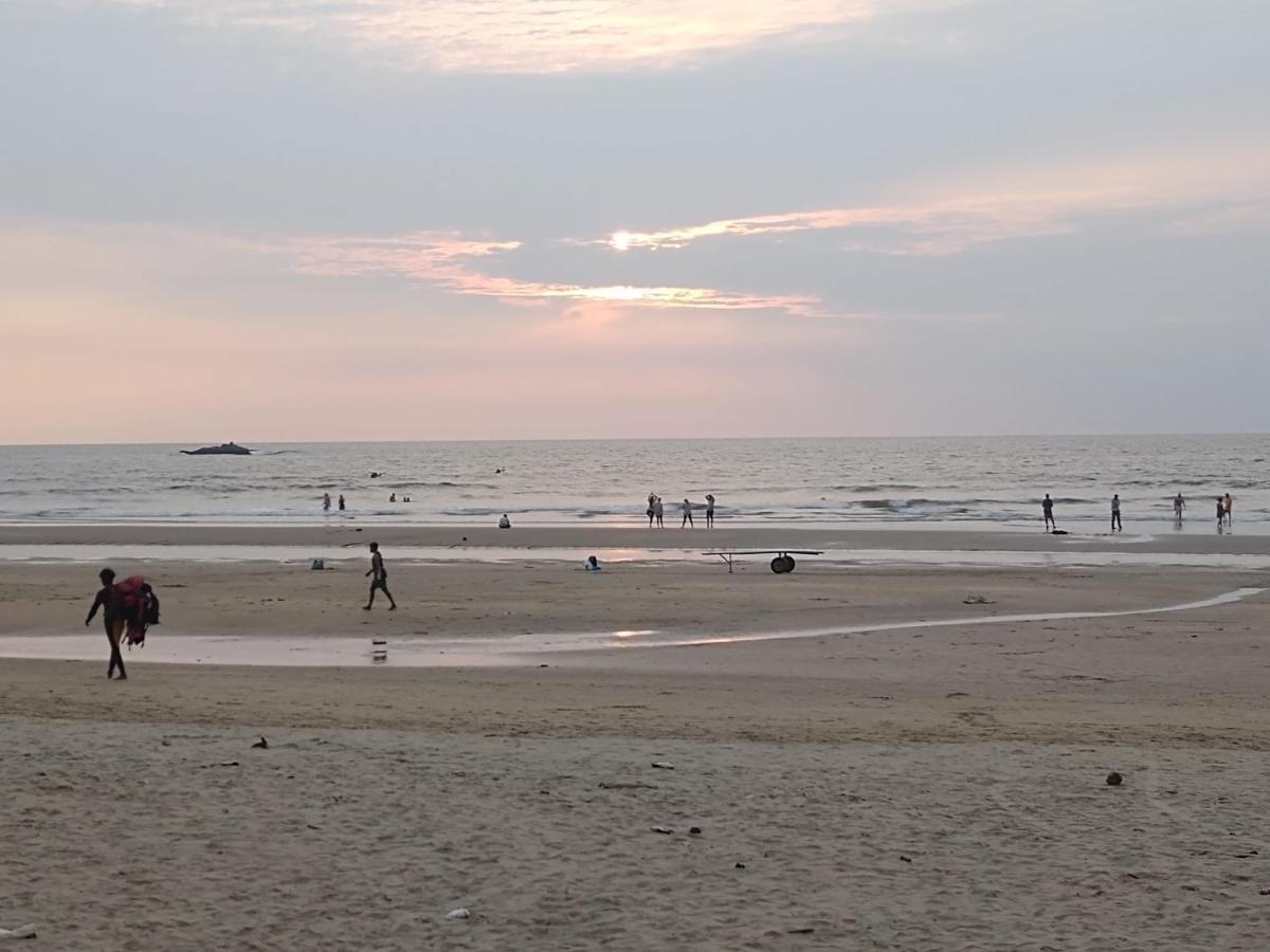 Gundappa Cafe Gokarna Kudle Beach エクステリア 写真