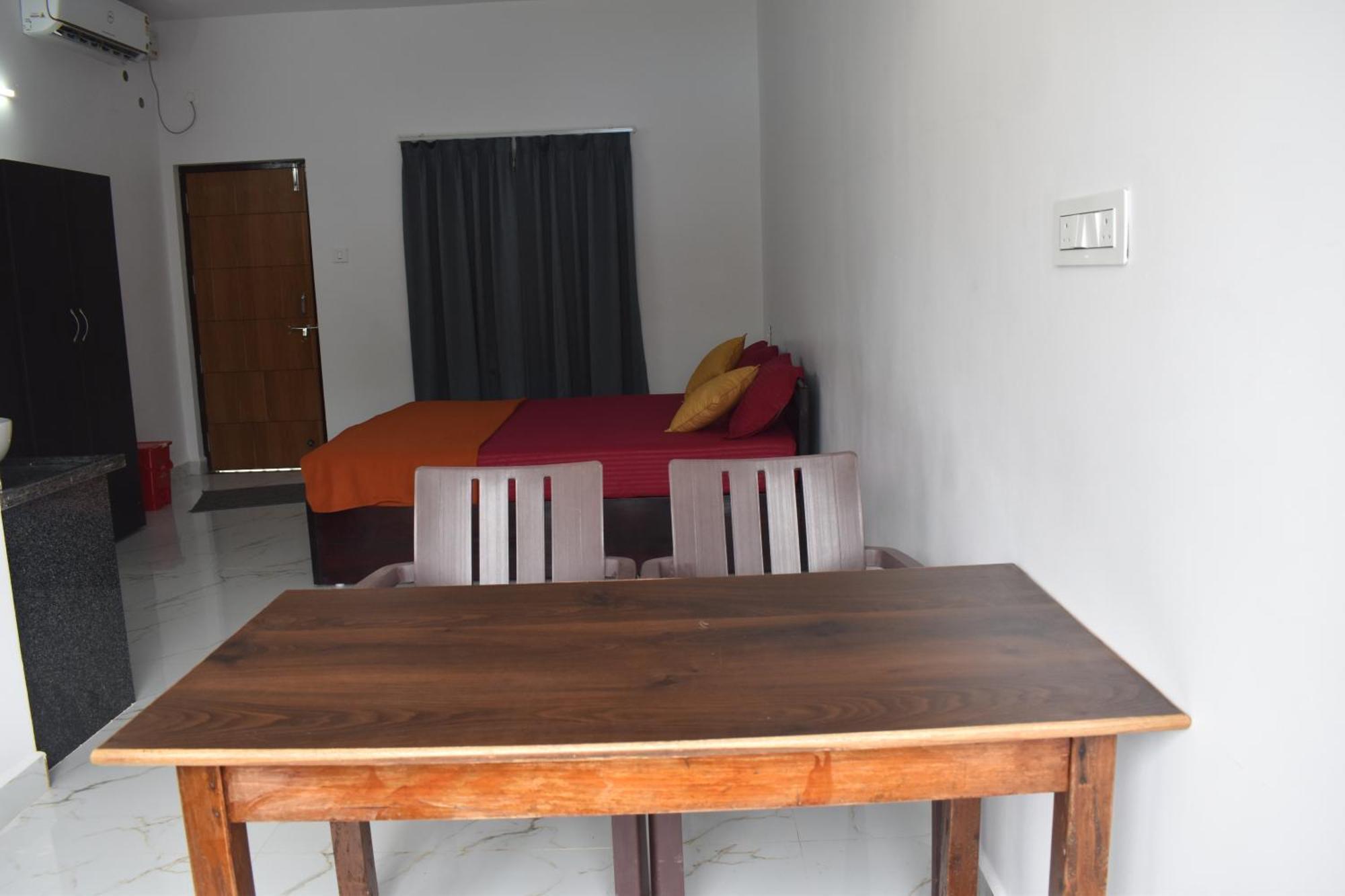 Gundappa Cafe Gokarna Kudle Beach エクステリア 写真